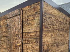 В Новороссийске открыли первую утепленную раздевалку на пляже