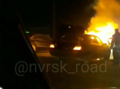 Автомобили горят на новороссийских трассах