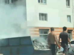 Жуткая вонь: в Новороссийске на проспекте Ленина произошло возгорание