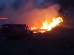 Новороссийцы зажгли так, что пожарным пришлось час тушить последствия