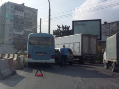 ДТП перекрыло одну из главных дорог города