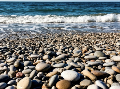 Роспотребнадзор подтвердил безопасность воды и пляжей от Новороссийска до Сочи