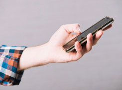 Правда или миф: новороссийцам могут отключить айфоны и андроиды 