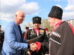Казакам Новороссийска подарили на годовщину ключи от машины