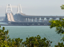 С 3 ноября Крымский мост закрыт для электрокаров: что делать водителям 