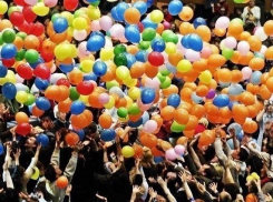 О птичках Геленджика и Новороссийска тоже позаботился Алексей Богодистов