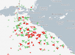Почти 40 судов не могут войти в Новороссийск из-за шторма