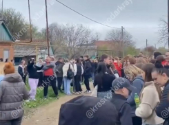 «Из Новороссийска на Кубань»: экстрасенсы колесят по просторам Краснодарского края