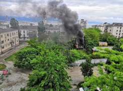 Пожар в «неблагополучном» дворе напугал местных жителей