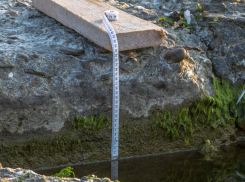 Чёрное море мелеет: житель Новороссийска поделился своими замерами 