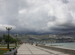 Облачно с прояснениями: 1 мая Новороссийск встретит пасмурной погодой 