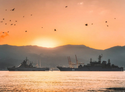 «Блокнот» поздравляет новороссийцев с Днём Военно-Морского флота России 