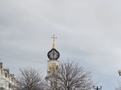 «Город Средневековья»: новороссийцы жалуются на грязь и мусор в туристических местах