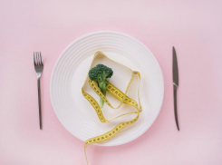 Худшие диеты для организма назвали диетологи