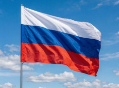 Три цвета, три века истории: что мы на самом деле знаем о российском триколоре