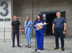 Семье погибшего моряка вручили ключи от новой квартиры в Новороссийске