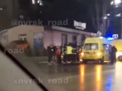 «Таксист пьяный!»: двух пенсионеров сбили на пешеходном переходе в Новороссийске 