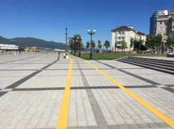 Долгожданные велодорожки появились на набережной Новороссийска