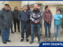 Новороссийцы страдают от запаха звериной фермы в городской черте