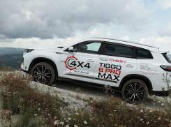 Китайцы завоевывают рынок: новый 4WD кроссовер от Chery