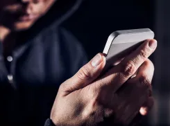 Супруги из Новороссийска перечислили мошенникам рекордную сумму денег 