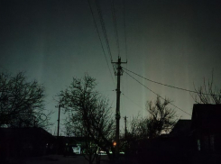 Световые столбы: завораживающее явление заметили жители Кубани 