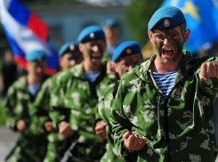 12 сборных команд ВДВ проявили свои лучшие умения на соревнованиях в Новороссийске