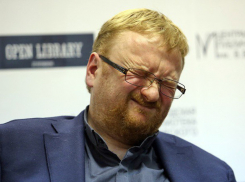 Тигр и Водолей Виталий Милонов призывает очистить мир от астрологов и натальных карт