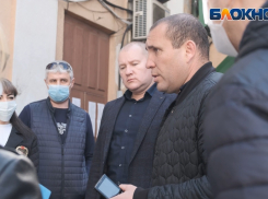 Что происходит на пунктах выдачи пропусков в Новороссийске