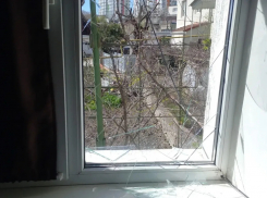 В домах Новороссийска выбиты окна после ночной атаки украинских беспилотников 