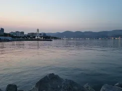 Атака БПЛА: в Новороссийске история повторяется, в Краснодаре посыпались стекла