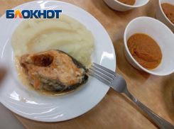 В школьных столовых введут «рыбные» дни: юных новороссийцев хотят приучить кушать рыбу