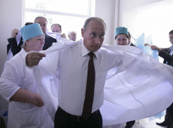 Путин: массовая вакцинация начнется на следующей неделе 