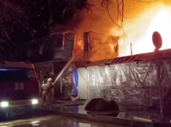 В Анапе произошёл крупный пожар в штабе волонтеров: что известно к этому часу 