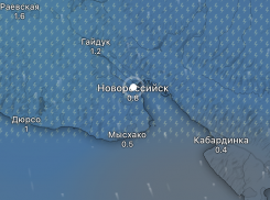 Новое штормовое предупреждение - сметет ли непогода пляжи в Новороссийске