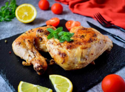 Эти продукты опасны для детей: что Роспотребнадзор рекомендует убрать из детского меню