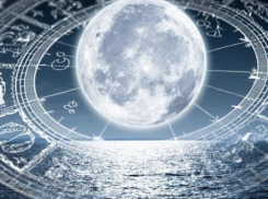 Раков будут провоцировать, а Тельцам лучше уединиться: гороскоп от «Блокнота»