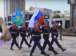Самый главный десантник Георгий Шпак отмечал день ВДВ вместе с новороссийцами 