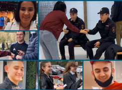 Конфета в кулачке: о девушке из Новороссийска, которая дарит улыбки прохожим 