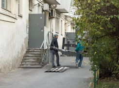 Атака беспилотников на Новороссийск: как восстанавливают пострадавшие дома