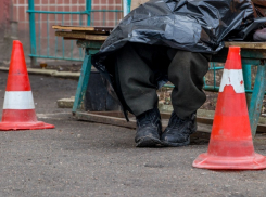 Труп новороссийца обнаружили на остановке Центральный рынок