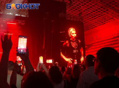 В Новороссийске отменили концерт с песнями Арбениной и Земфиры*