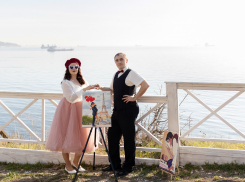 Новороссийцы в борьбе за 100 тысяч: оцените фотосессию Ивана Сердюкова и Юлии Чергиной