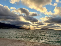 Черному морю «заплатили» миллионы