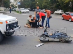 Очередная авария: мопедист пострадал в ДТП в Новороссийске