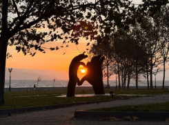 Гороскоп от «Блокнота»: Водолеям избегать конфликтов, а Рыбам заняться творчеством 