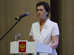 Елена Середа: занятия в школах и детских садах Новороссийска отменены 