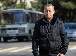 2 километра пешком из-за отсутствия остановок: за дело взялся Михаил Ковалюк
