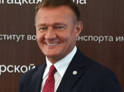 Год назад открыл технопарк в Новороссийске, а теперь покончил с собой: чего «не вывез» министр транспорта Старовойт