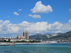 Не паникуем и в море не выходим: в Новороссийске снова стрельбы